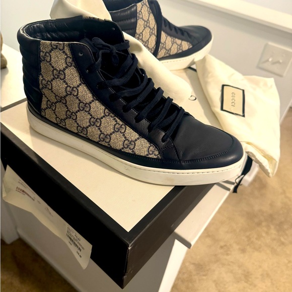 Gucci Sneakers…Step up your style game with these authentic Gucci sneakers. - Picture 3 of 4
